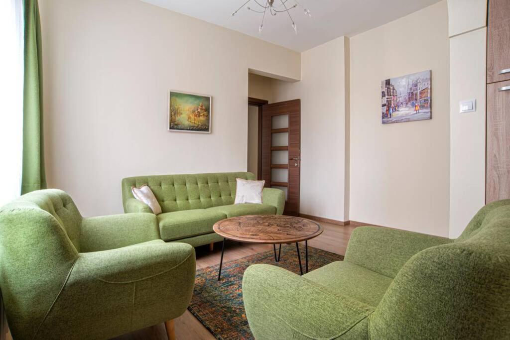 Elegant & Stylish 2 Bedroom Top Central Apartment София Экстерьер фото